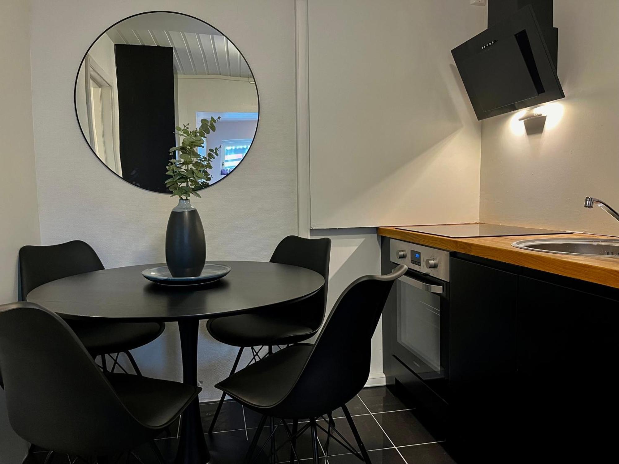 Five Apartments - Boutique Tromsø Exteriör bild